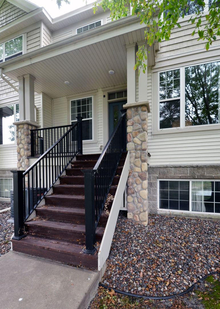 Blaine Townhome: 11296 Baltimore St NE, Unit B