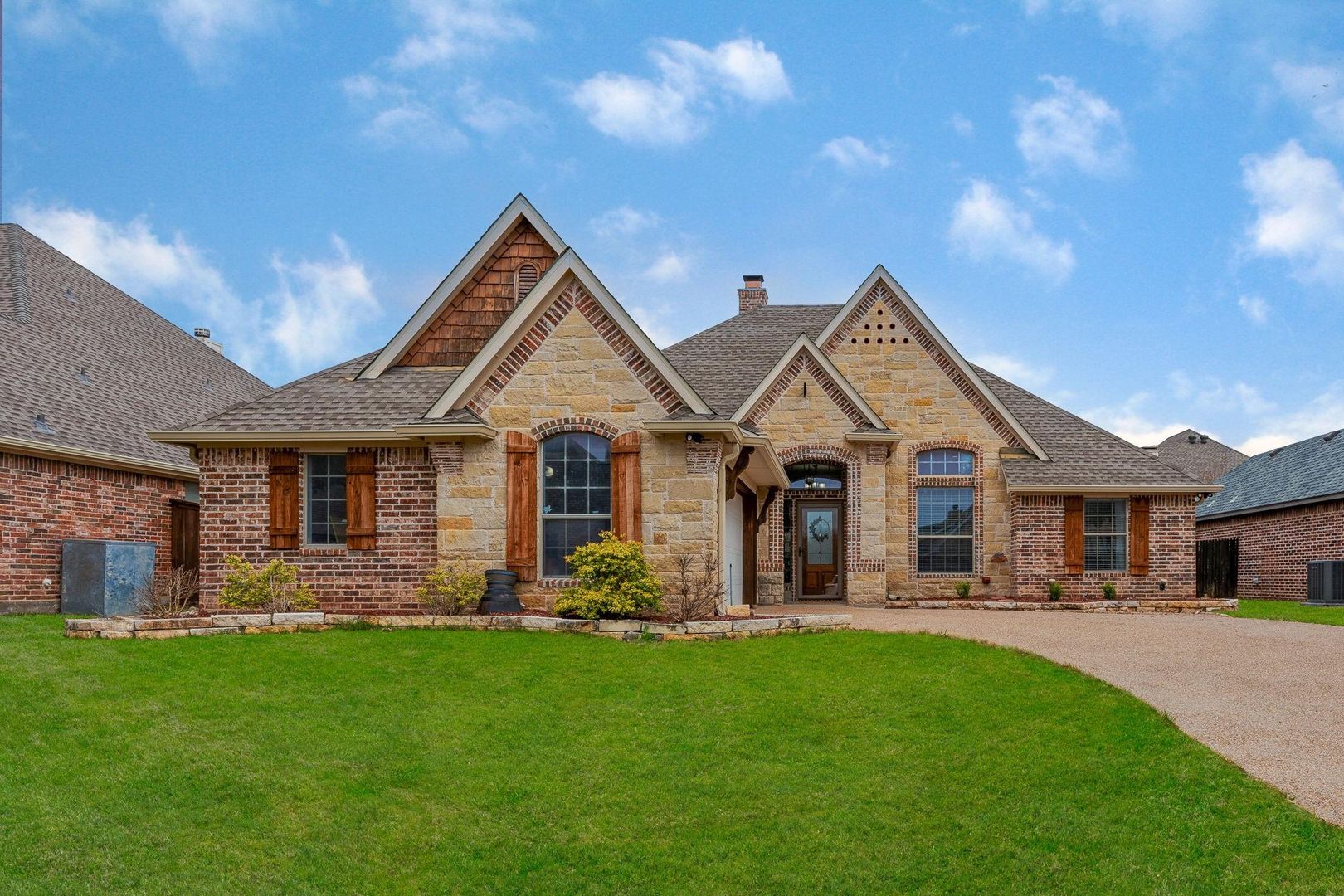 Willow Park House: 104 Olympic Drive