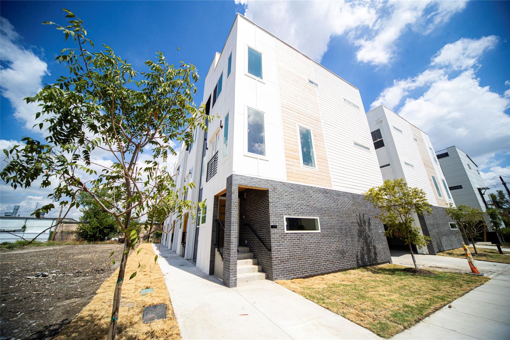 Fort Worth House: 244 Urbane Crest Drive