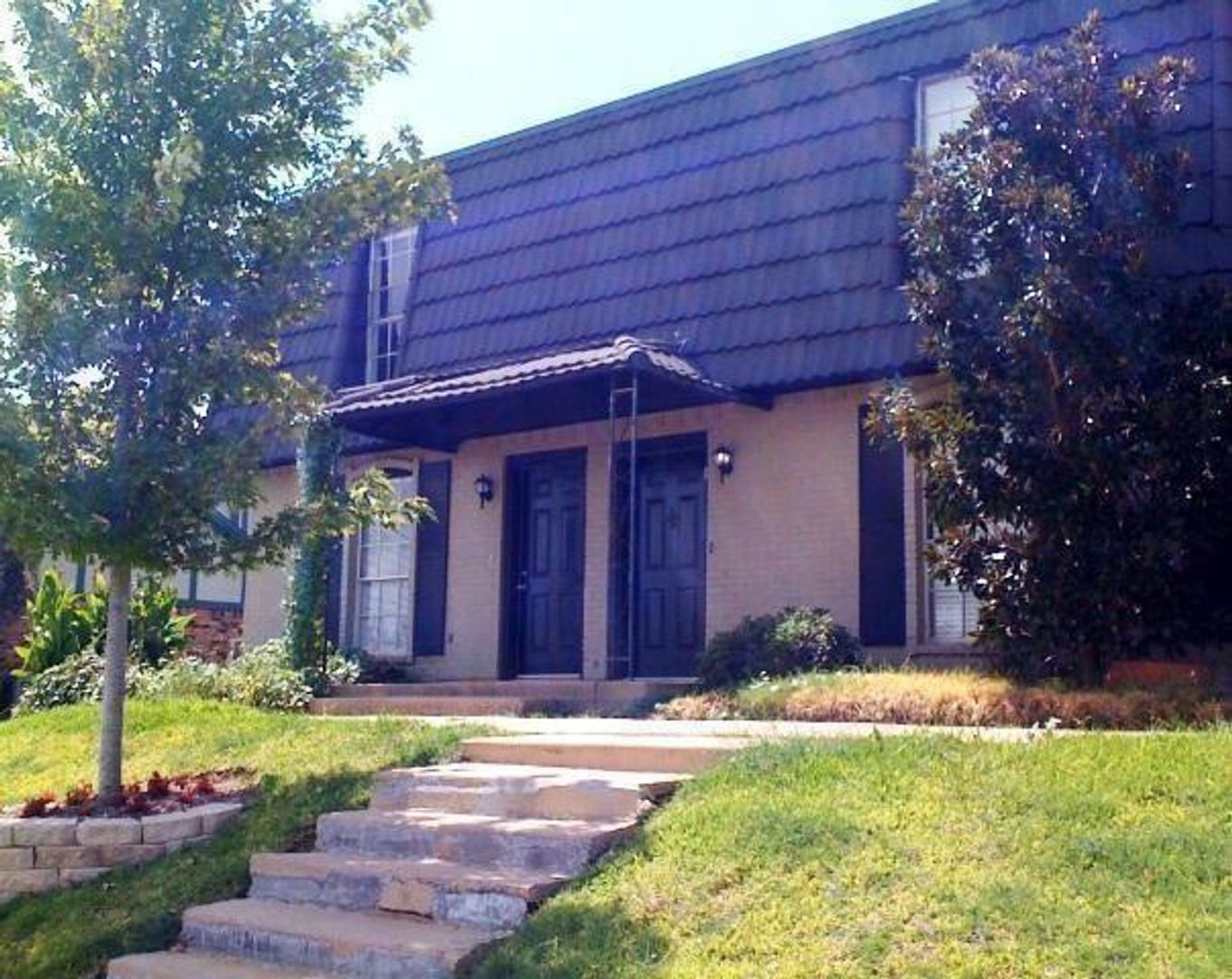 Hurst Apartment: 2729 Hurstview Drive