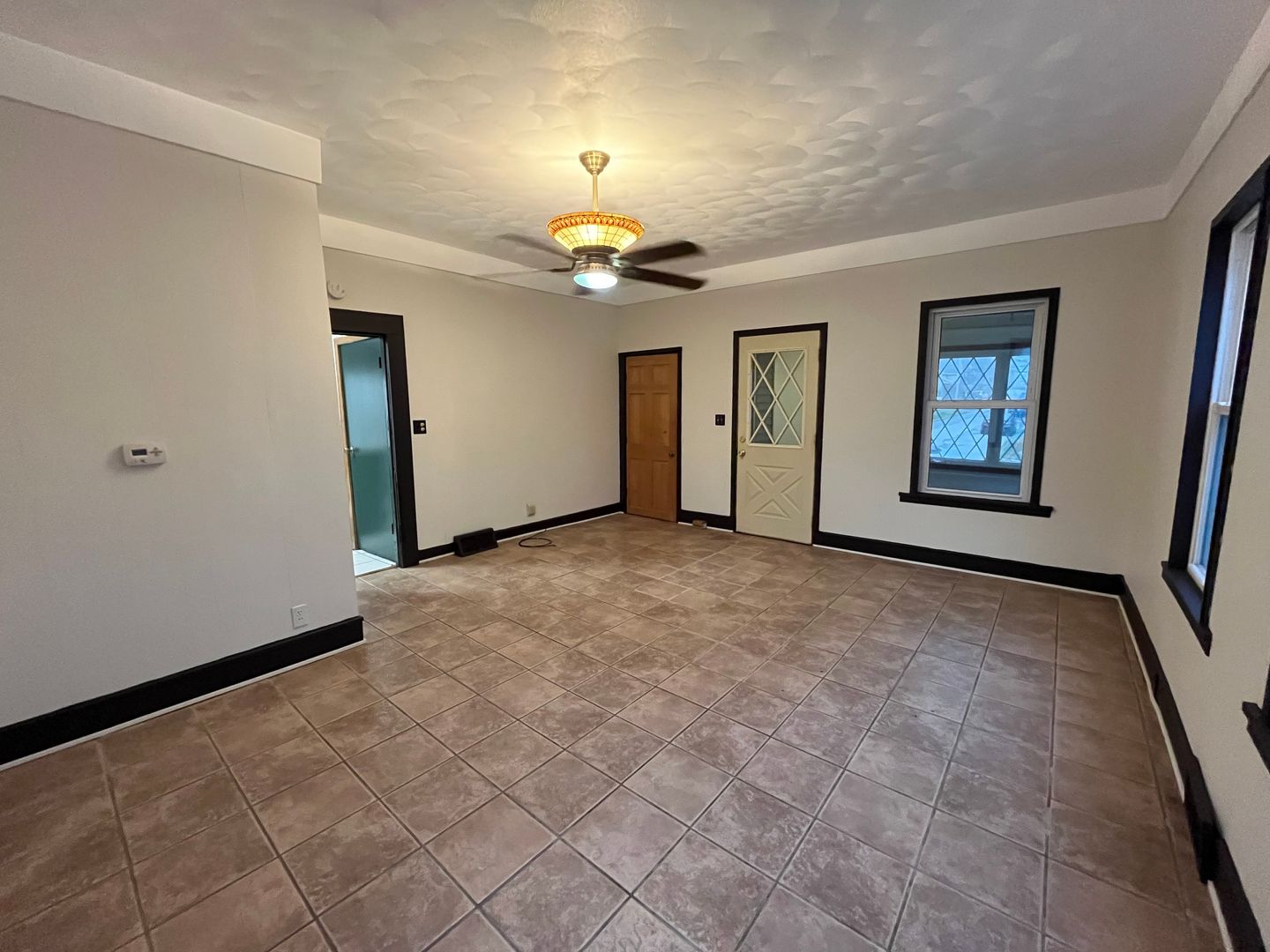 Moline Apartment: 1712 13th Ave