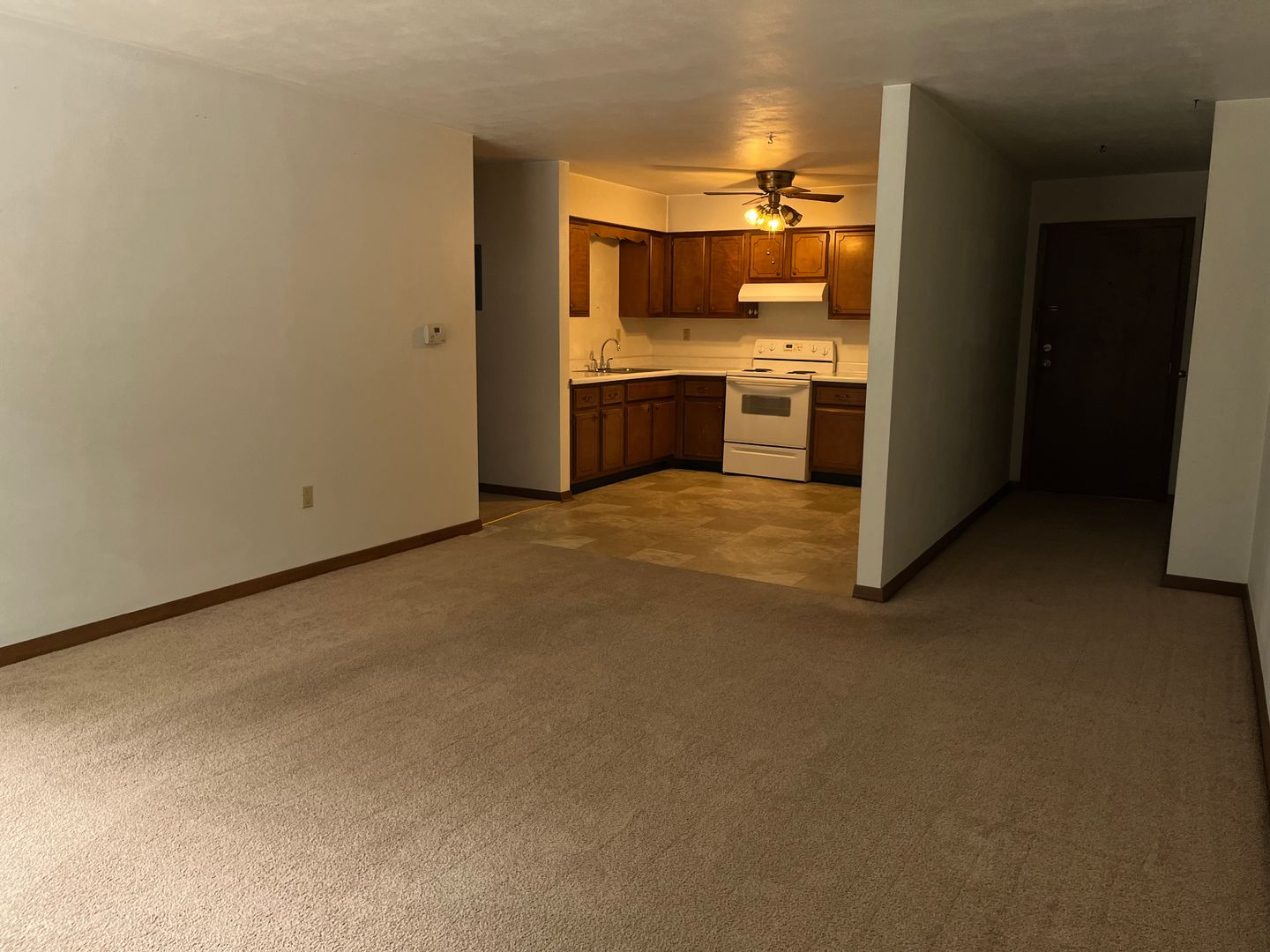 Rock Island Apartment: 2920-3000 24th St