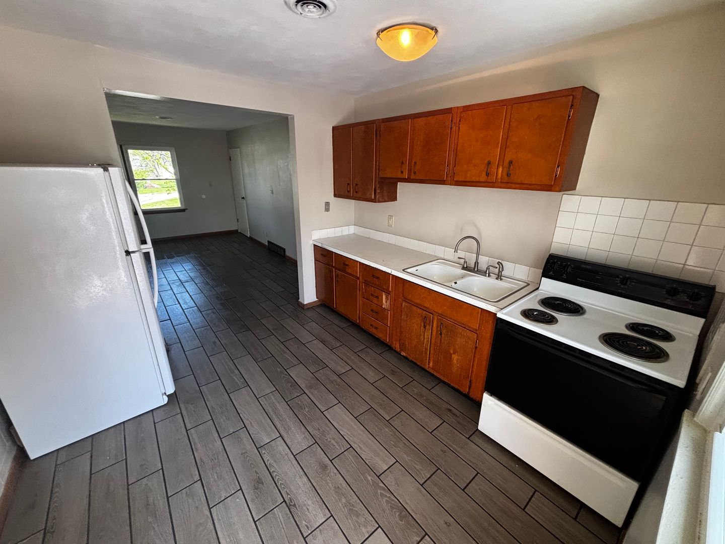 Rock Island Apartment: 4601/4605/4611/4613 - 12th St