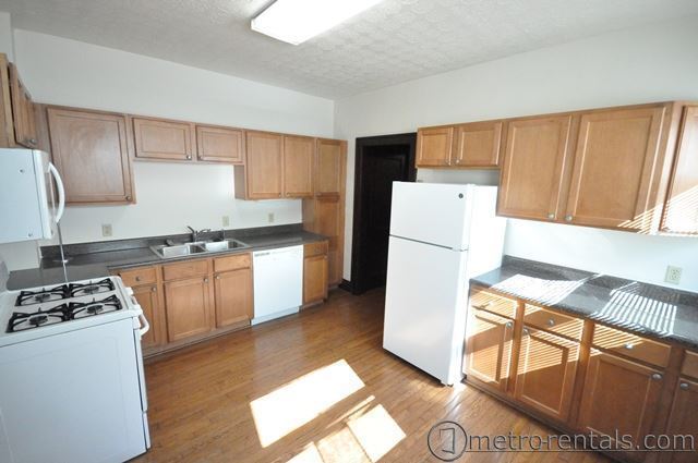 2211-2213 N. Fourth Street 7 of 12