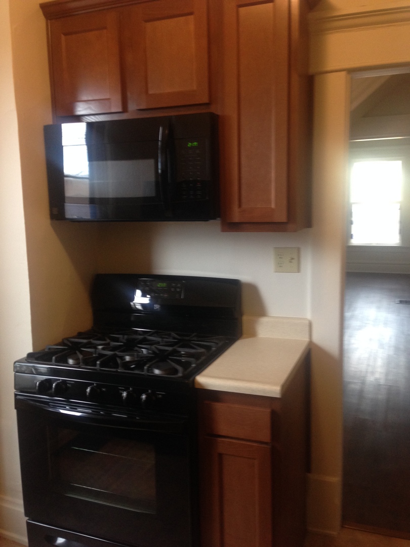 65-71 S. Douglass Street 7 of 12