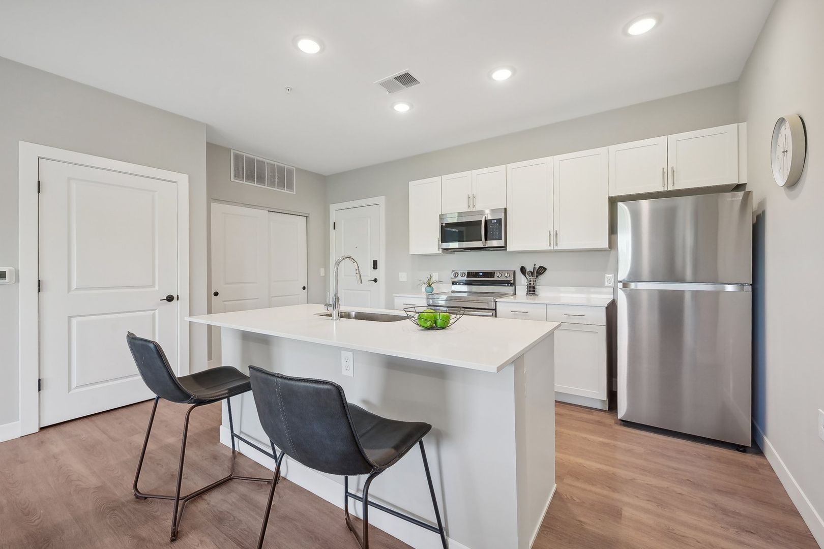 Ethan Apartments on Main 6 of 11