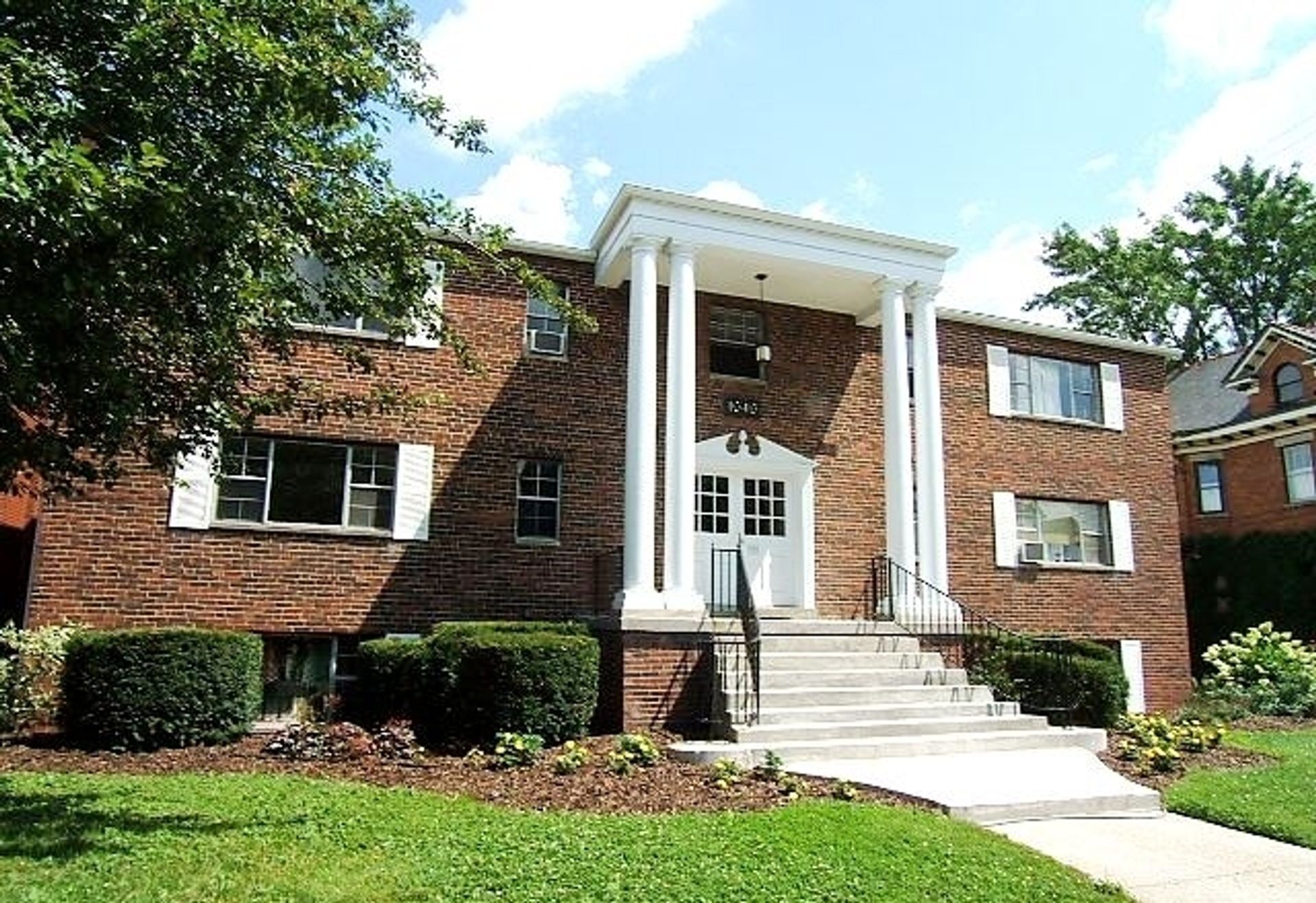Columbus Apartment: 1040 Bryden Road II