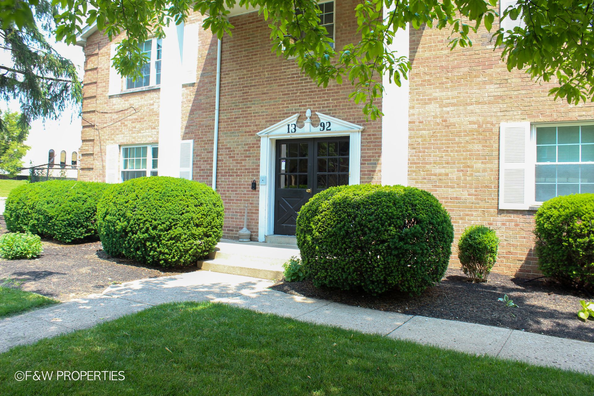 Columbus Apartment: 1392 Bryden Road