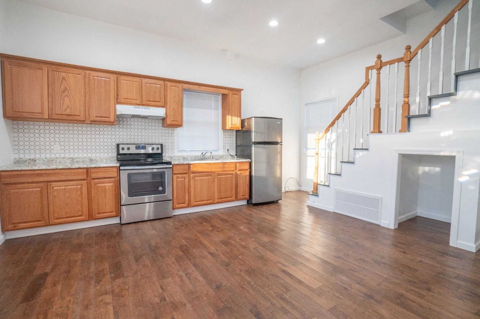 Patchogue Apartment: 43-45 Case Ave