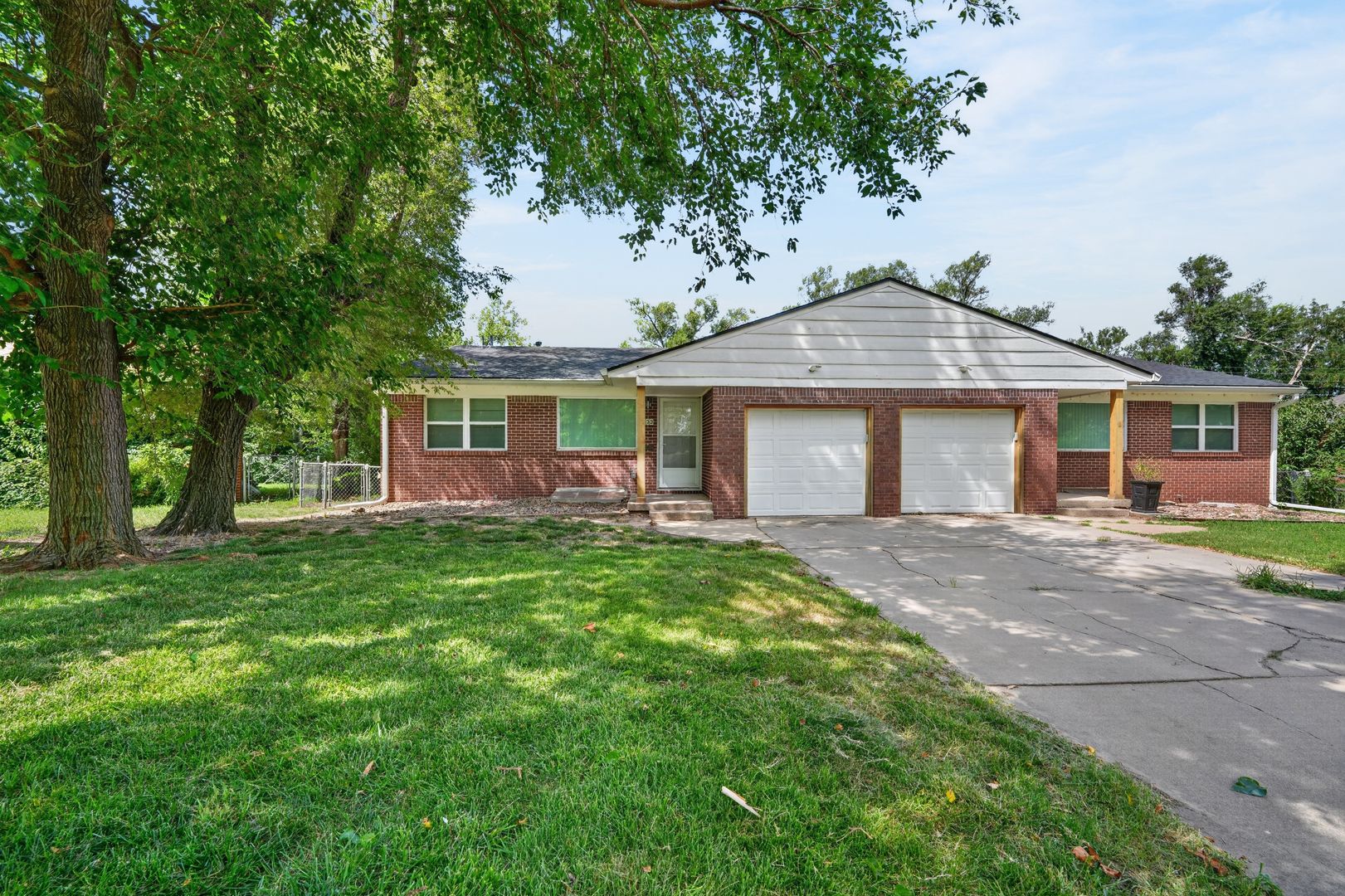 Wichita Apartment: 3833-3835 W 11th St N