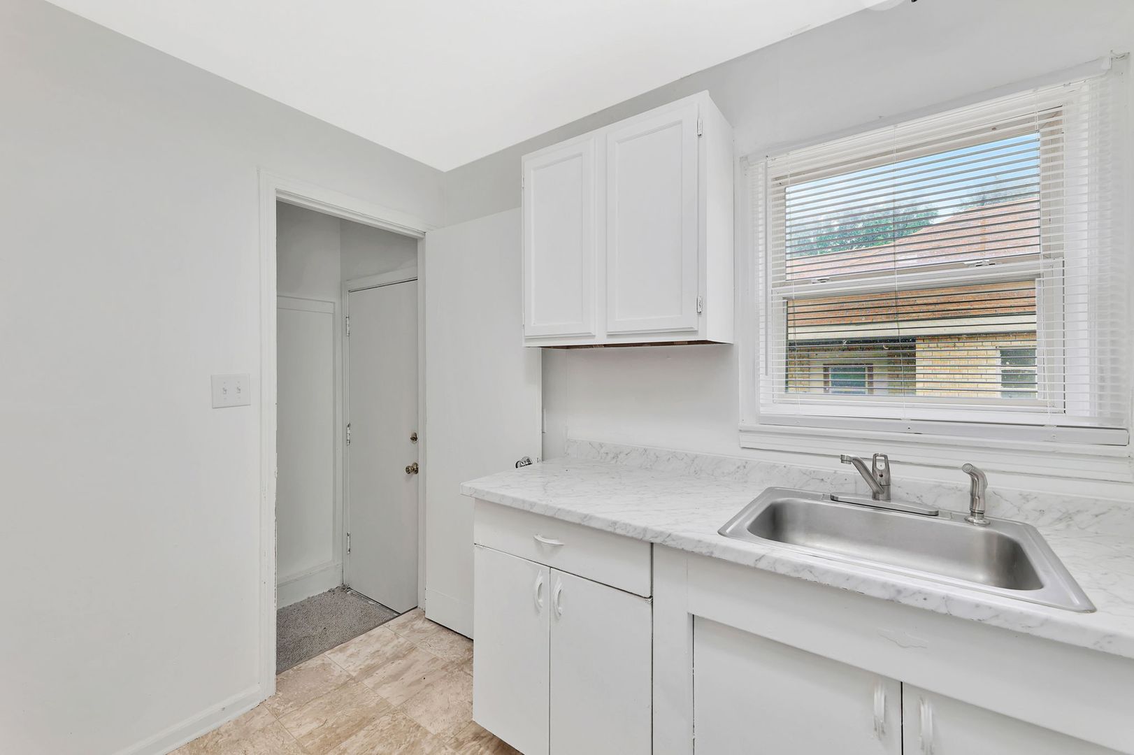 Wichita Apartment: 1622-1624-1626-1628 N Hillside St