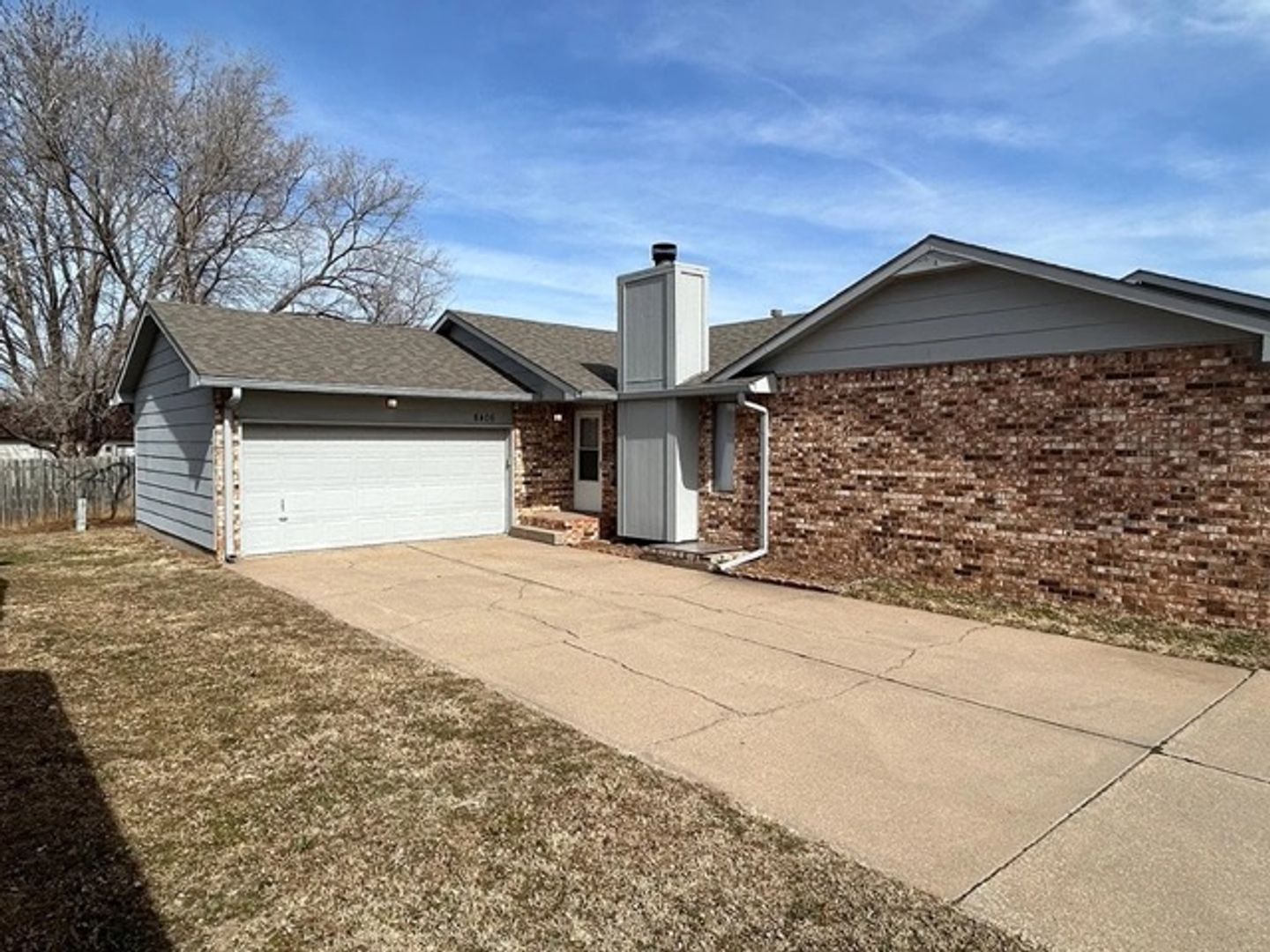 Wichita Apartment: 8404-8406 W Thurman