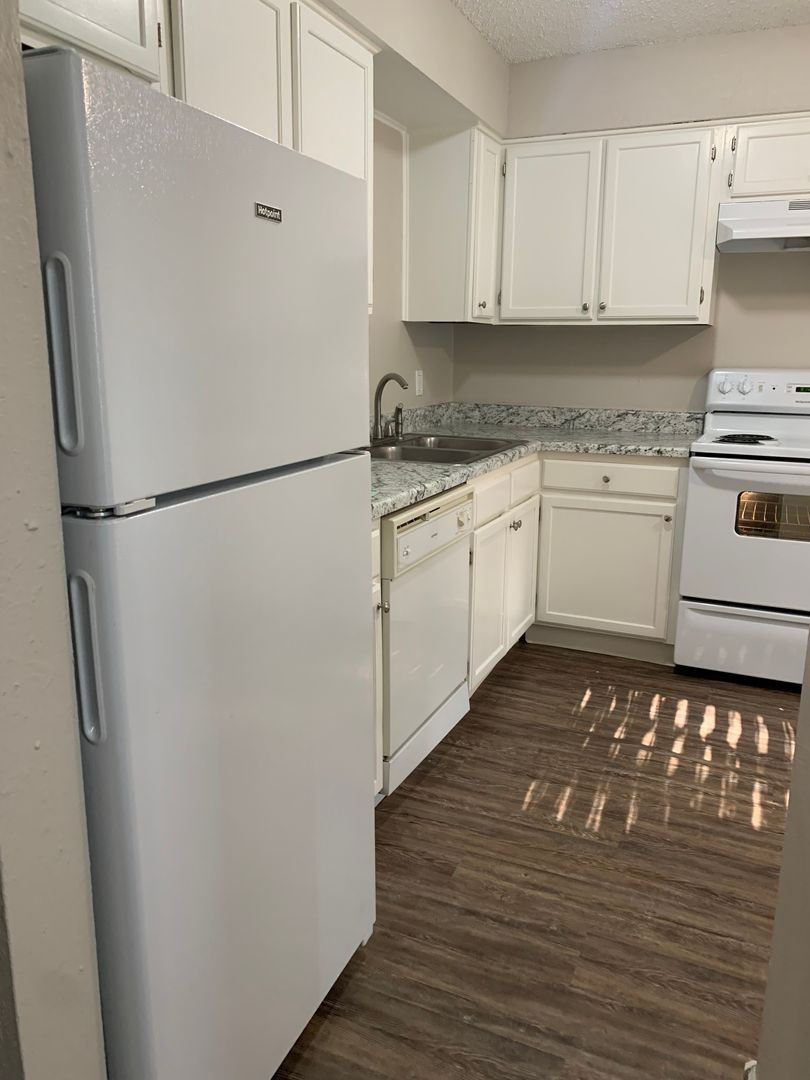 Wichita Apartment: 3425 E. English St.