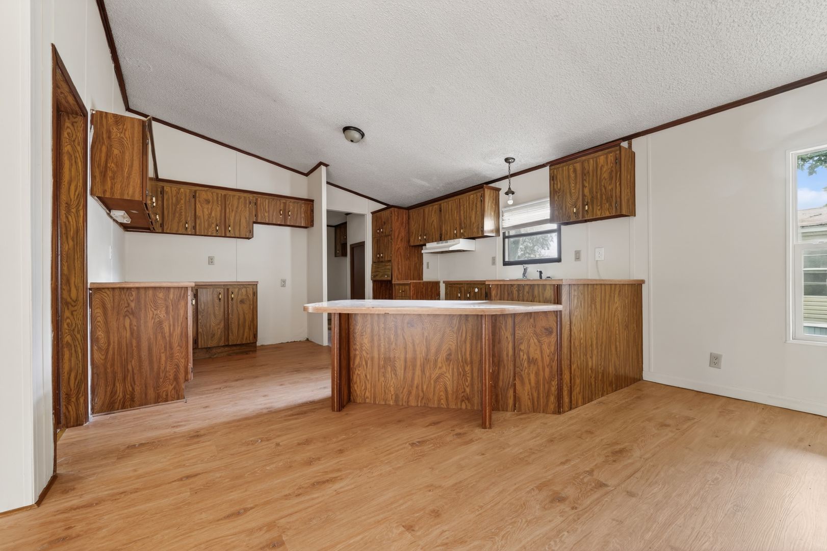 Augusta Apartment: 1303 Money St Lot 14