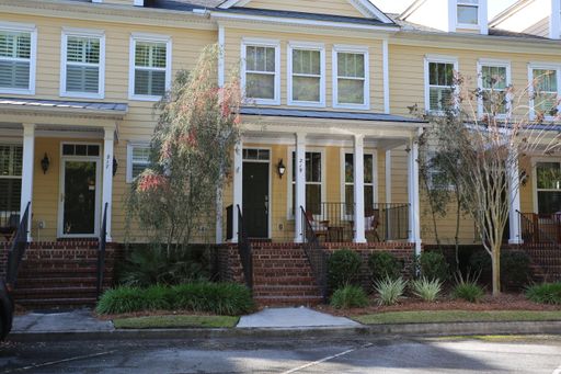 219 Lake View Dr, Pooler, GA 31322