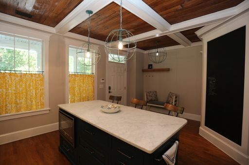 Listing photo thumbnail