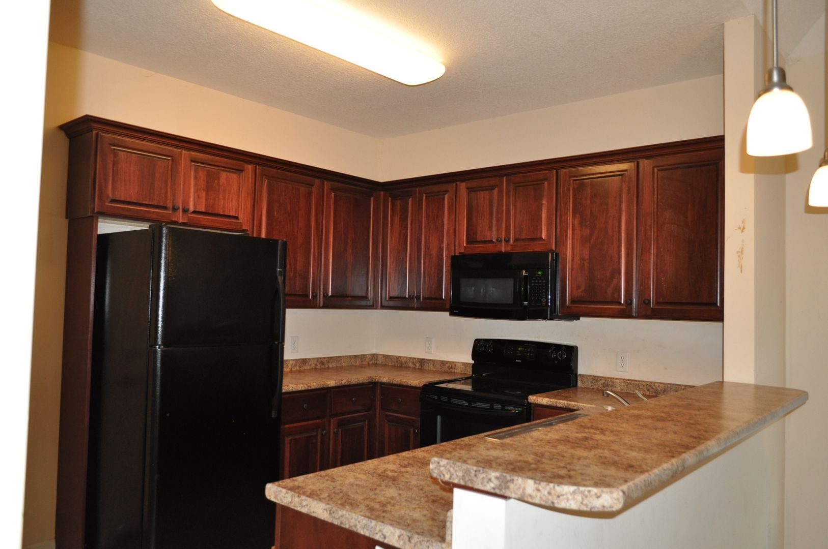Statesboro Multiplex: 247 Sawgrass Trl