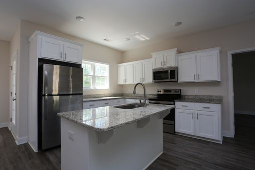 Listing photo thumbnail