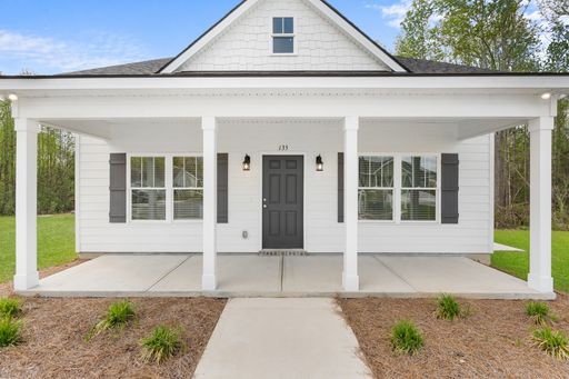 2 bedroom at Avalon Trace – photo 1