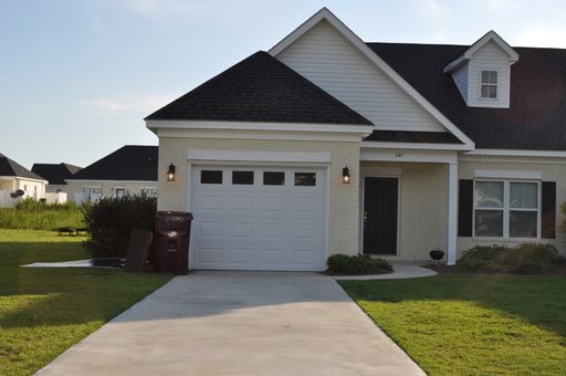 Available August 3rd – 2 Bedroom Duplex at The Hammocks! – photo 1