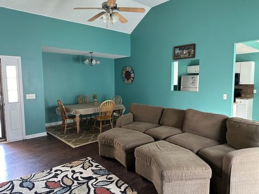 Listing photo thumbnail