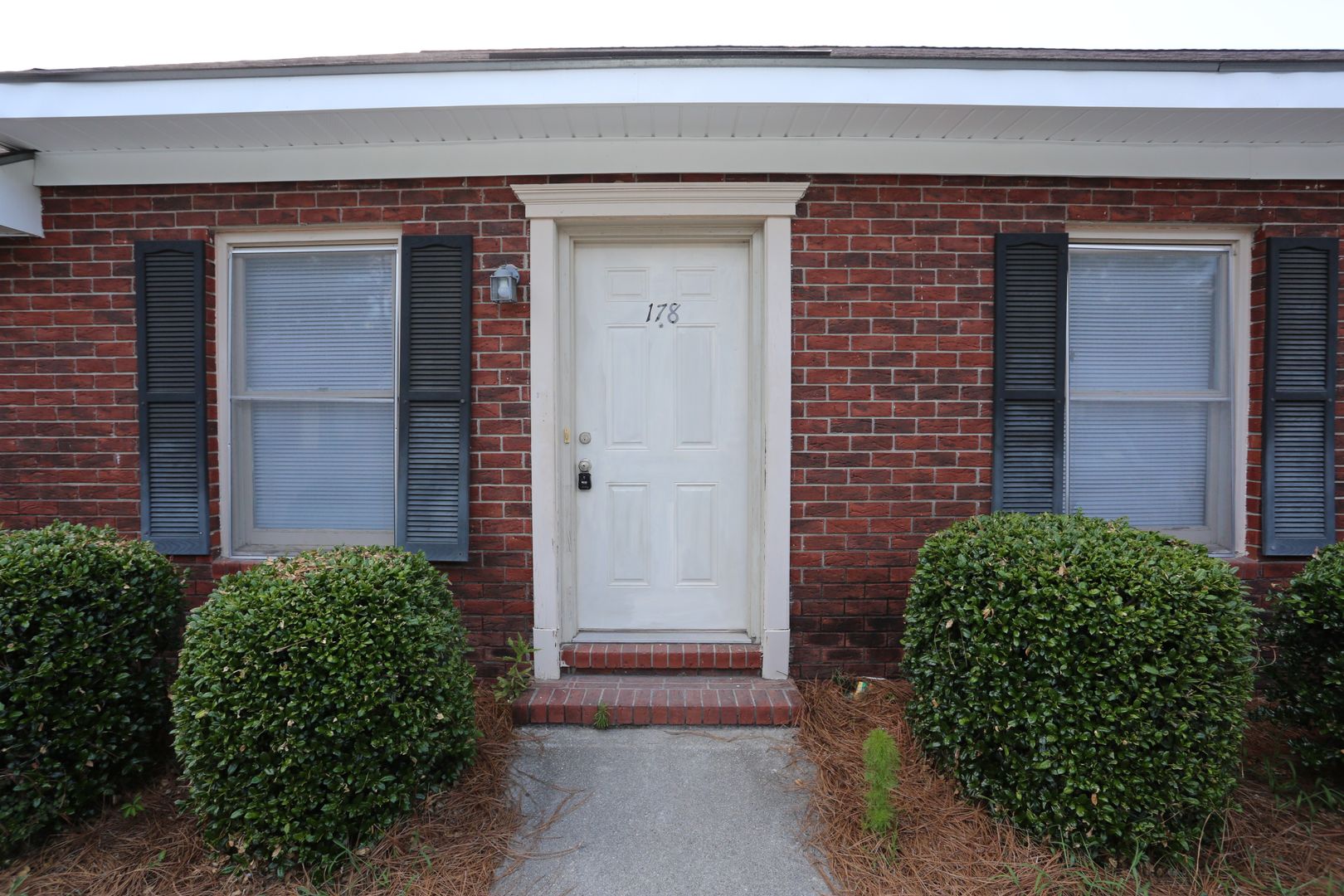 Statesboro Townhome: 140 Lanier Dr #178