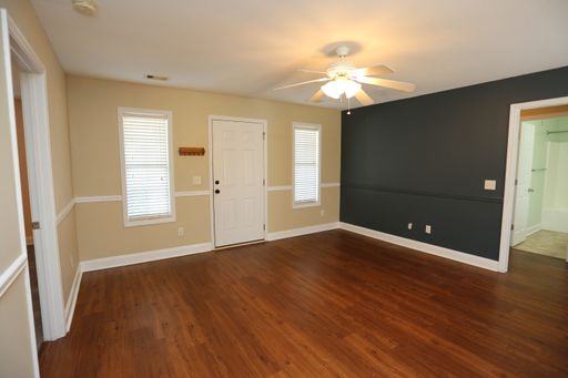 Listing photo thumbnail