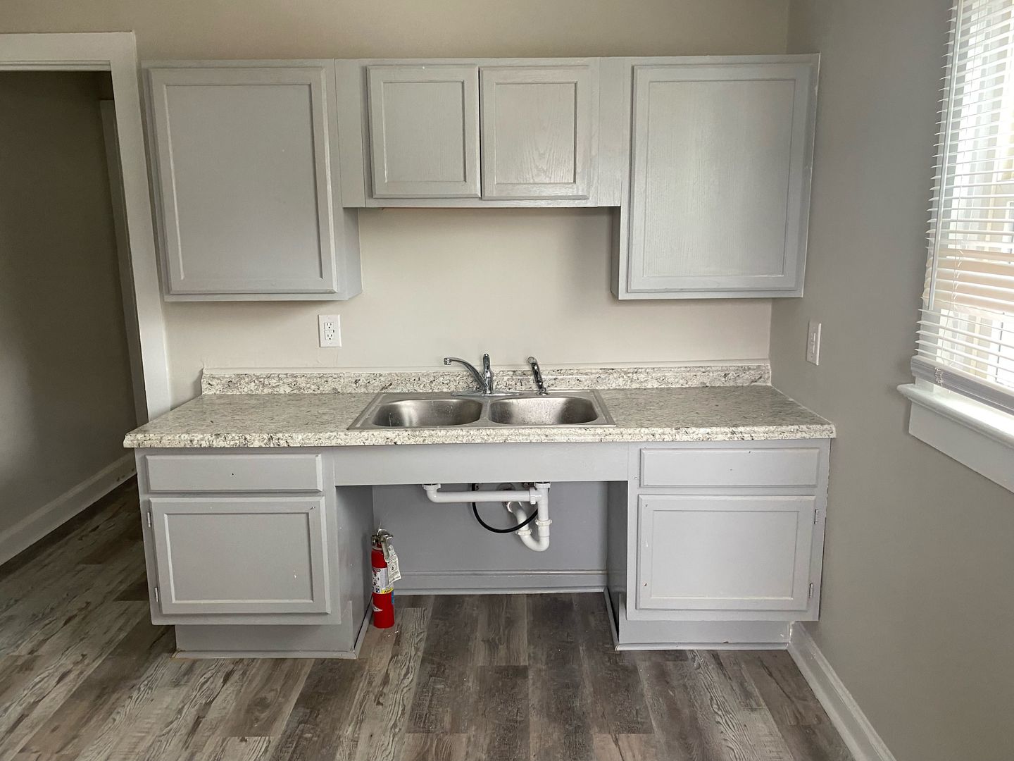 Winston Salem Apartment: 1423 5th St