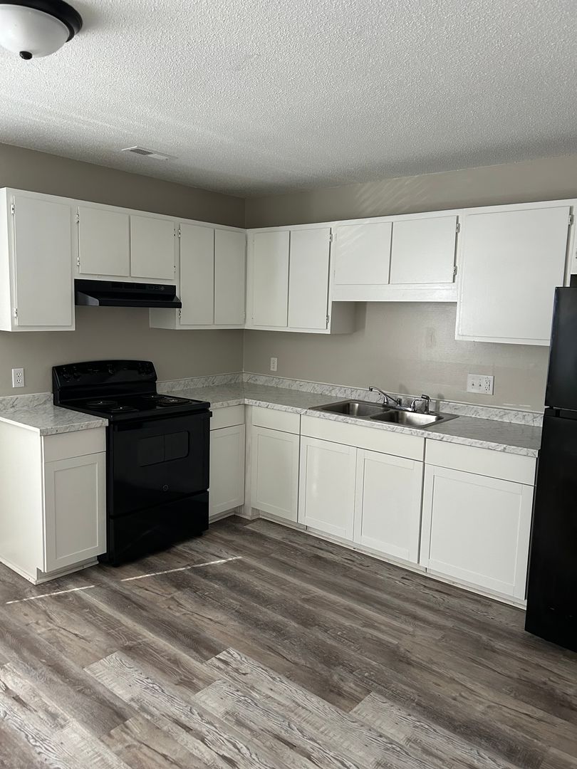 Durham Apartment: 4206 Delbert Ave