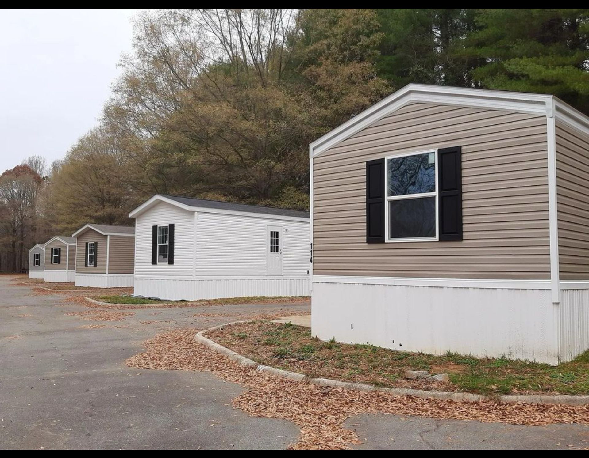 King Apartment: 102 Del Ray Dr.