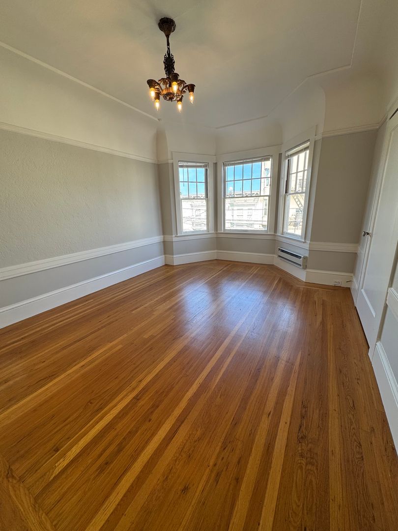 San Francisco Apartment: 2765 Gough Street (1068r)