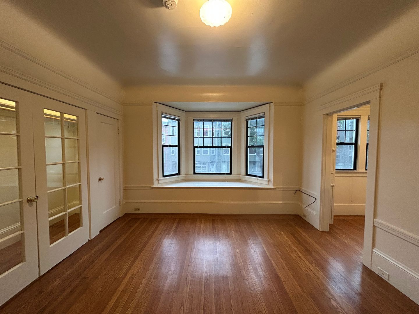 San Francisco Apartment: 156 Parnassus Avenue (046r)