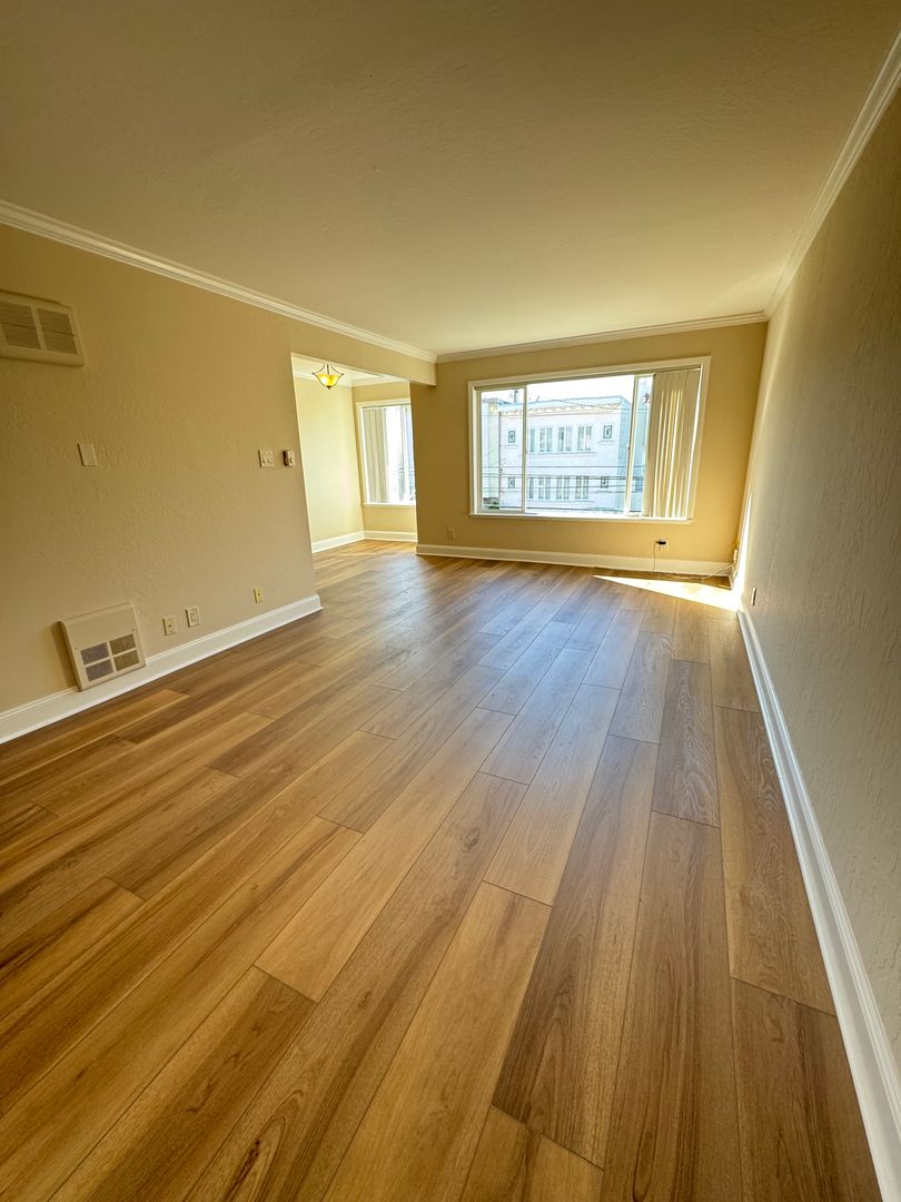 San Francisco Apartment: 174 20th Avenue (992r)