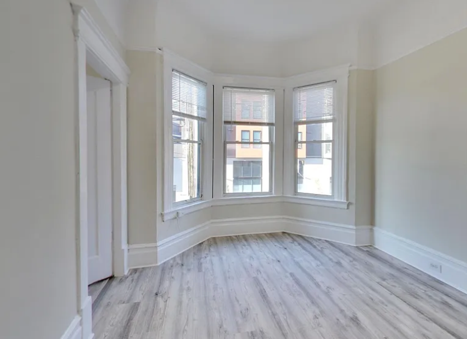 San Francisco Apartment: 290-292 14th Street/ 1799 Mission Street (7036rc)