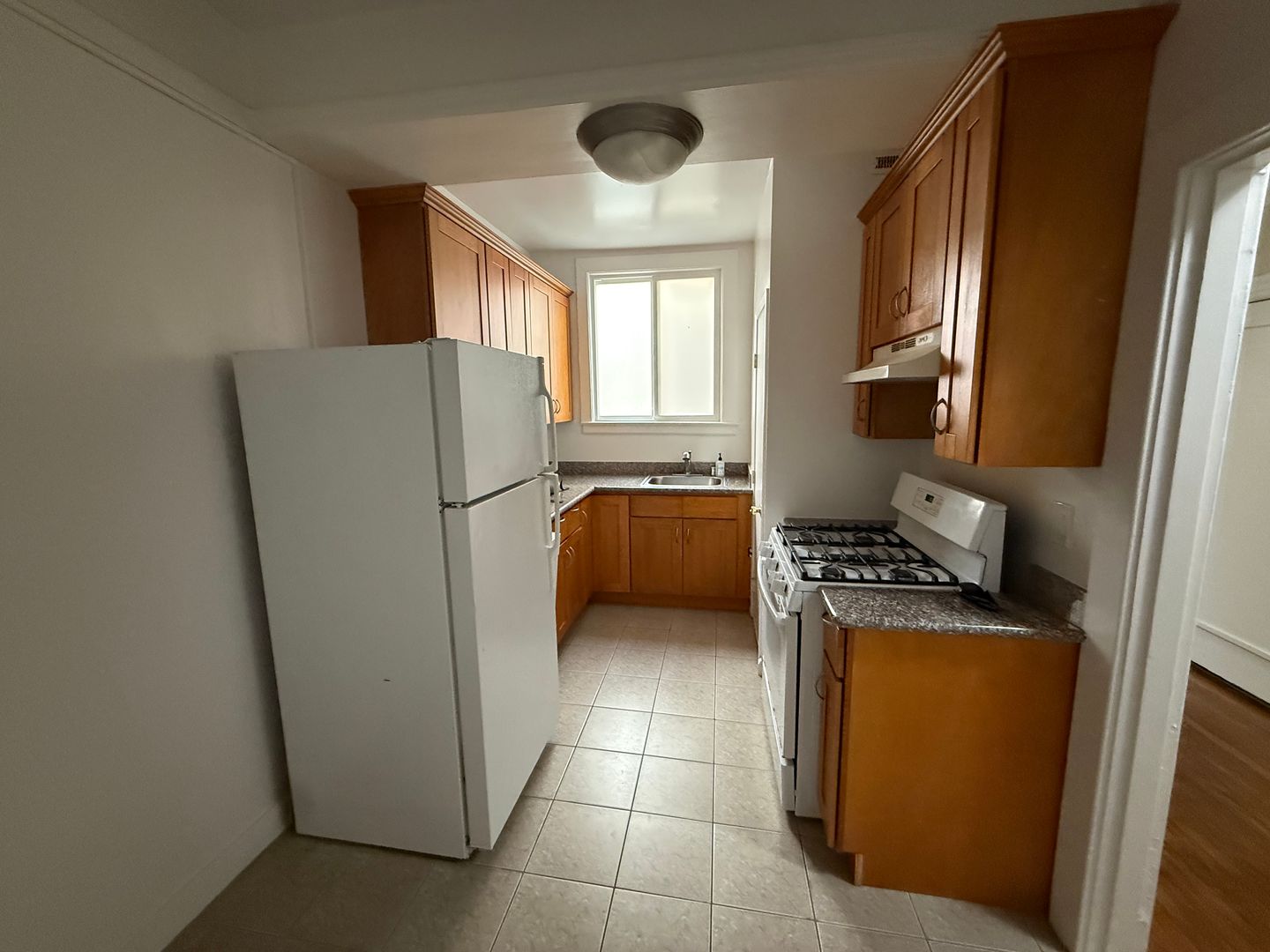 San Francisco Apartment: 1280 Grove Street (224r)