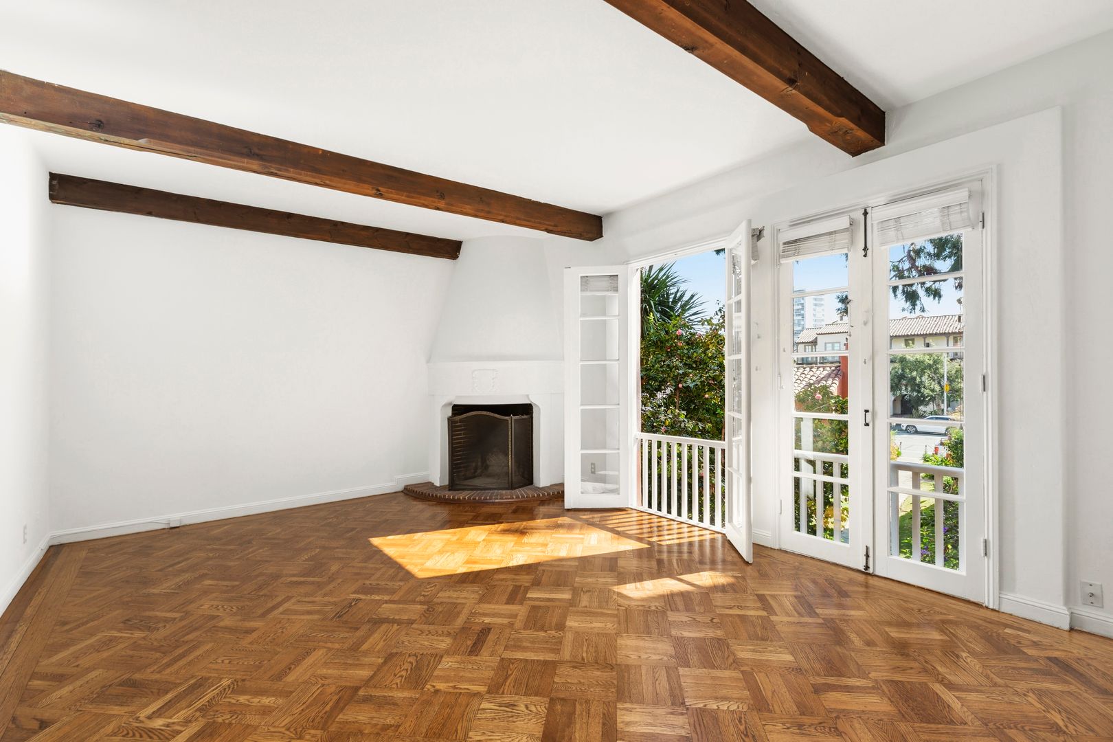 San Mateo Apartment: 146 West 3rd Avenue (1368r)