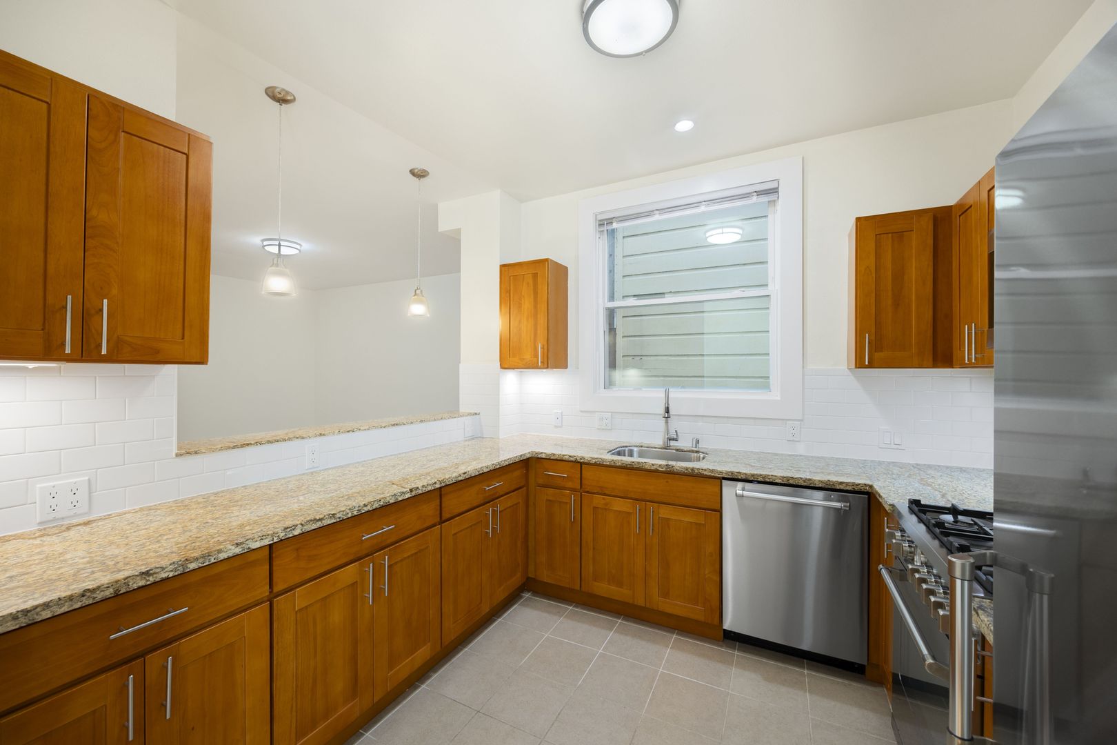 San Francisco Apartment: 2101 California Street (1116r)