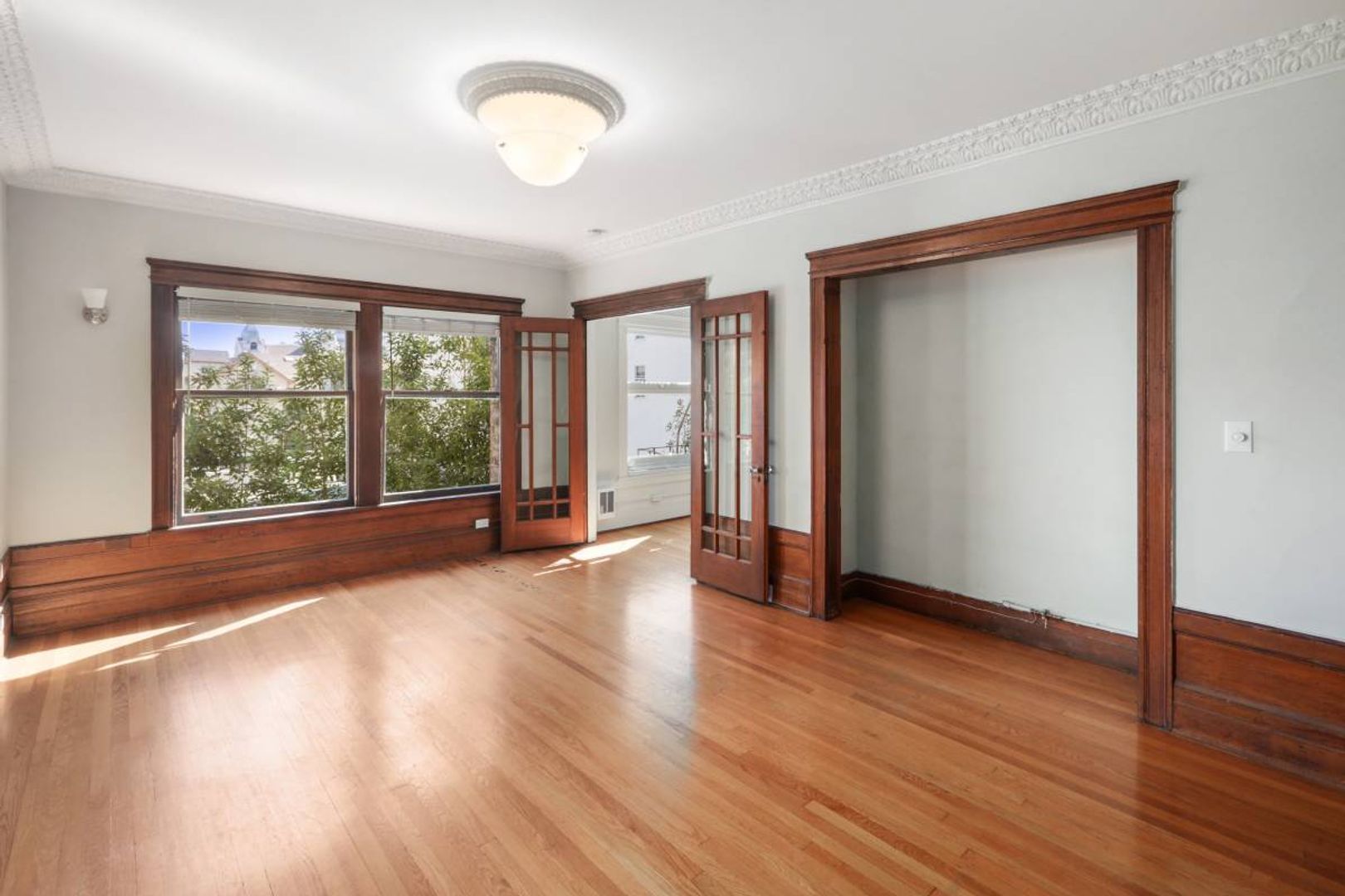 Oakland Apartment: 1450 Alice Street (244rc)