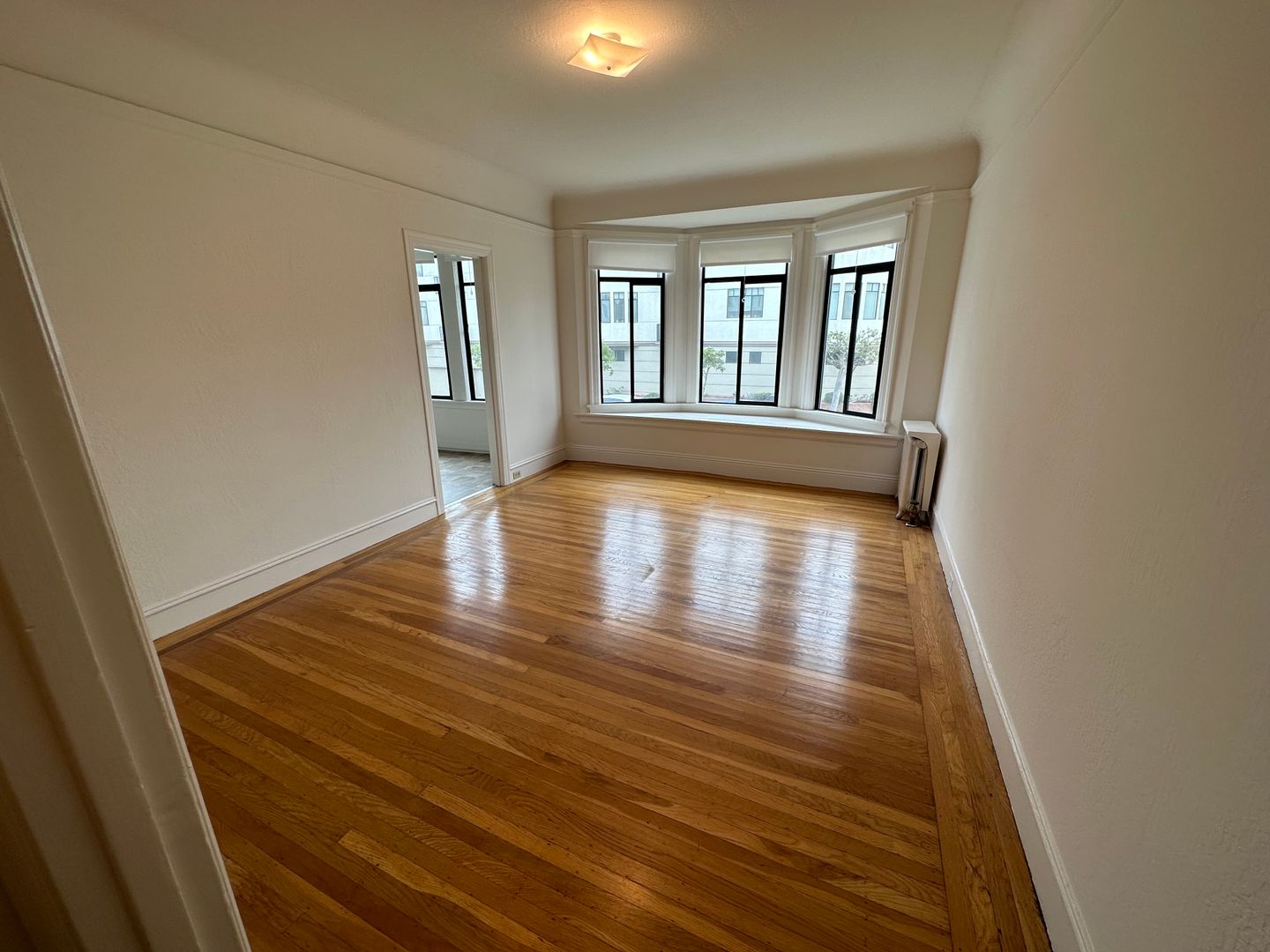 San Francisco Apartment: 25 Cervantes Boulevard (971r)