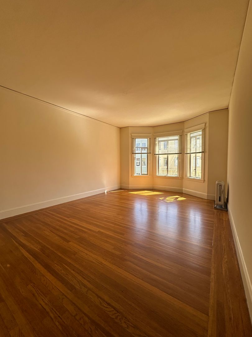 San Francisco Apartment: 200 Alhambra Street (1361r)