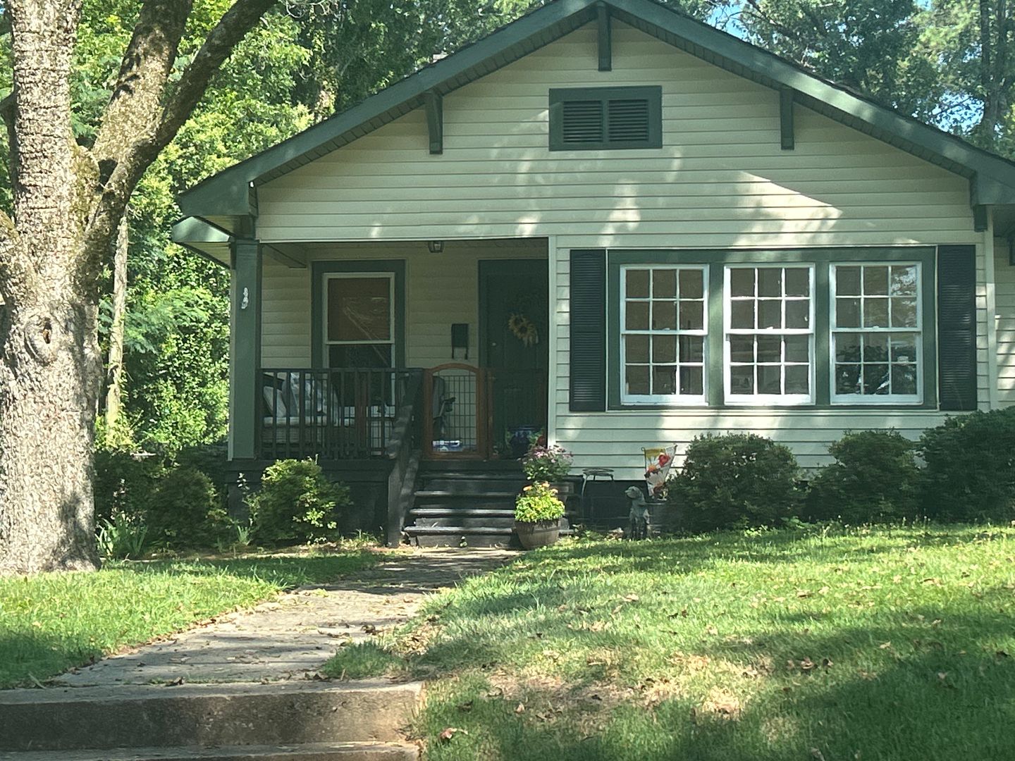 Gaffney House: 1104 S. Petty St.