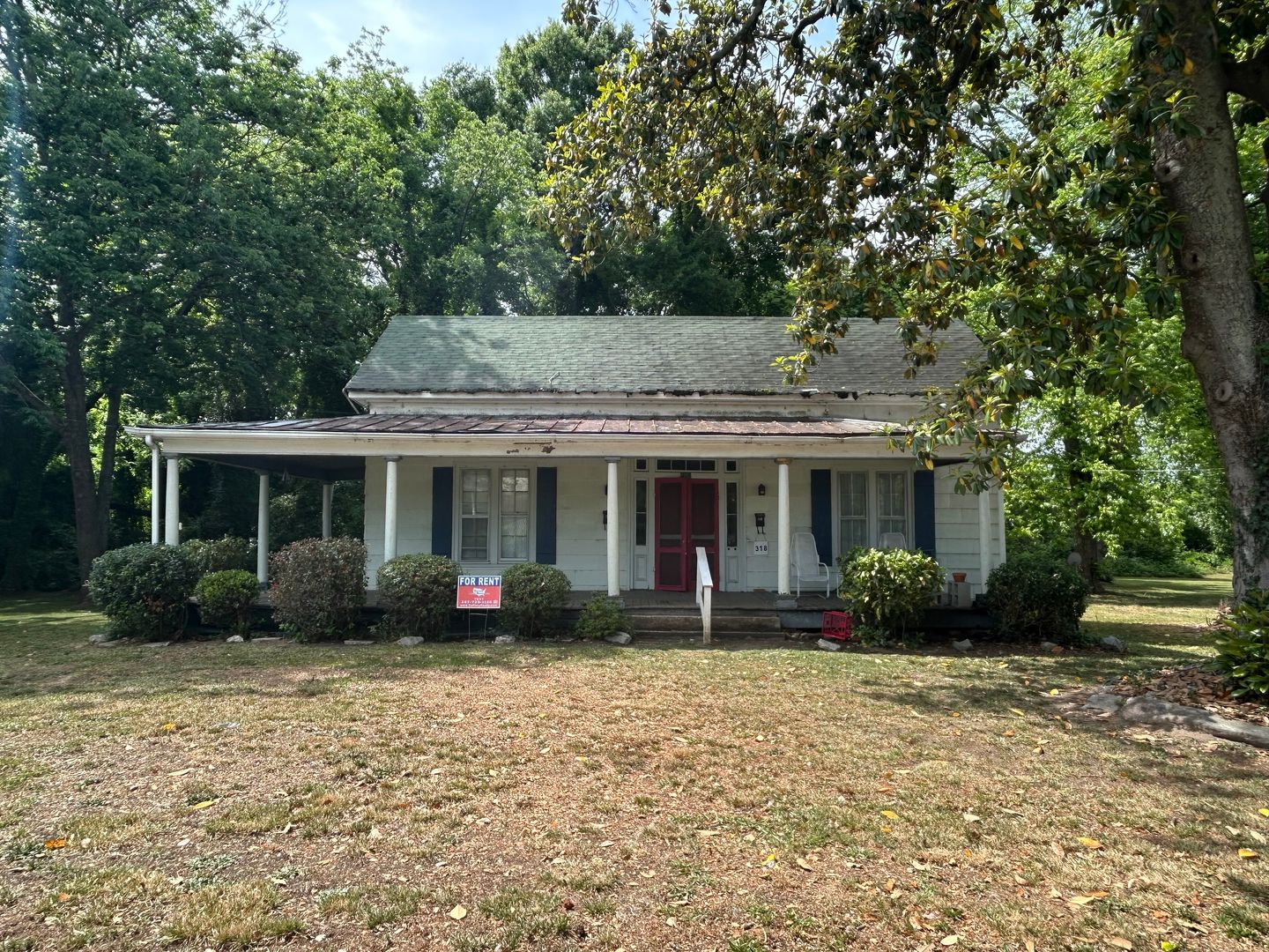Gaffney Apartment: 318 S. Limestone Street