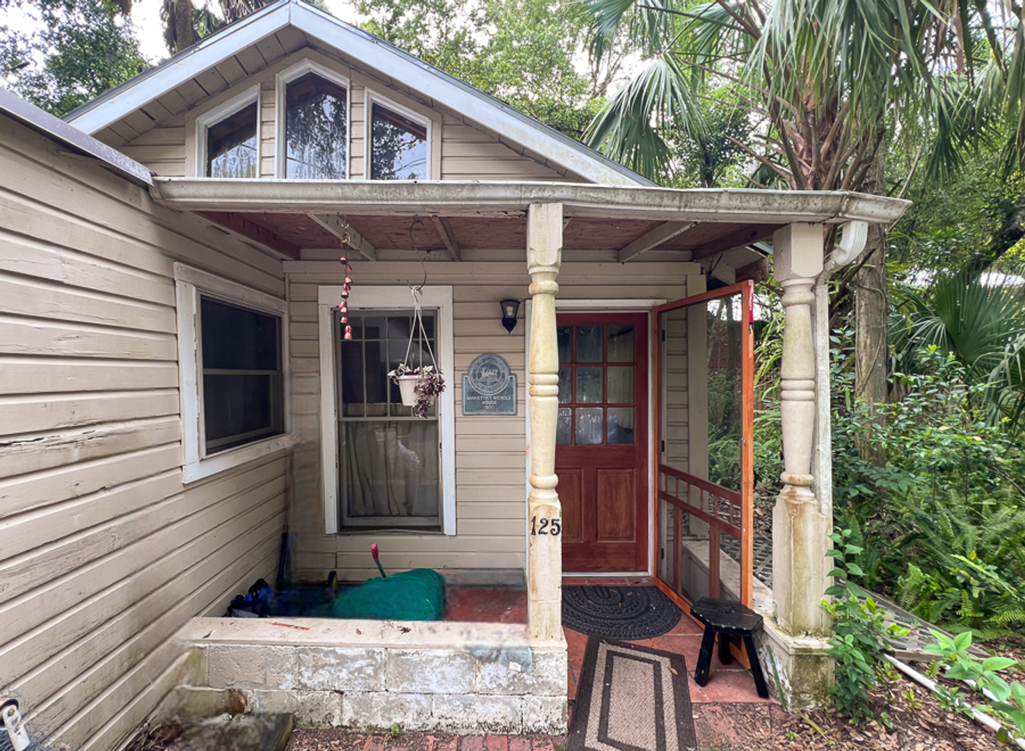 Gainesville Apartment: 121, 123, 125 NE 8th Street