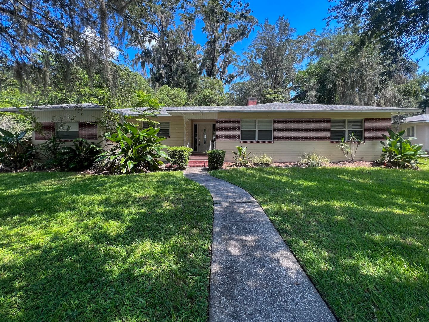 Gainesville House: 1516 NW 14th Ave