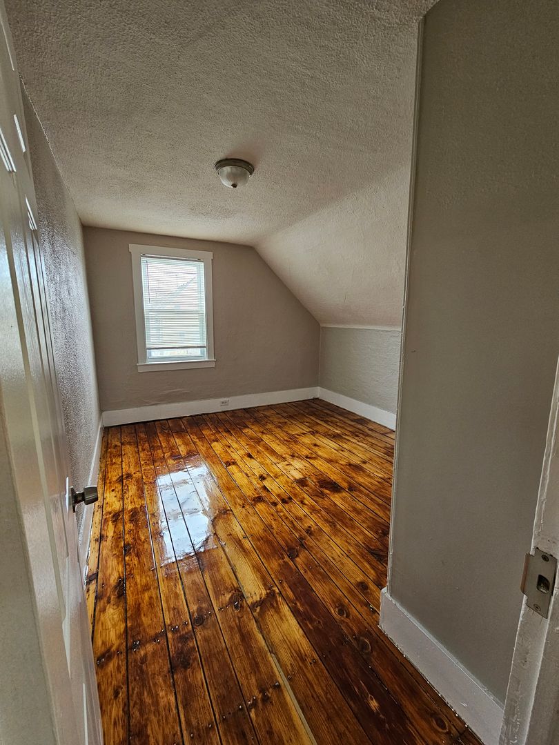 Manchester Apartment: 194-202 Auburn St