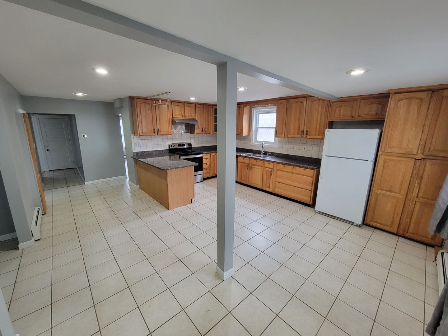 Manchester Apartment: 107 Michigan Ave