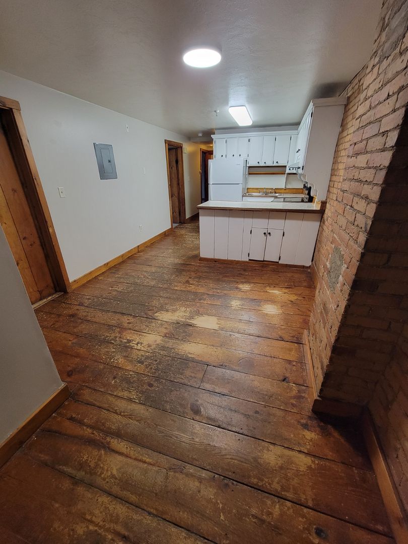 Concord Apartment: 44-46 S State St, 17 Concord St