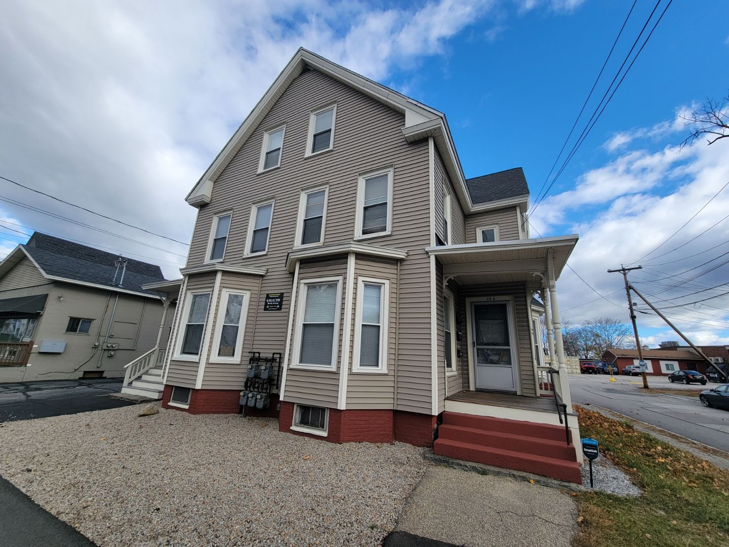 Concord Apartment: 87-89 S State St