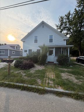 Bedford NH 2 bedroom 1 bath apartment