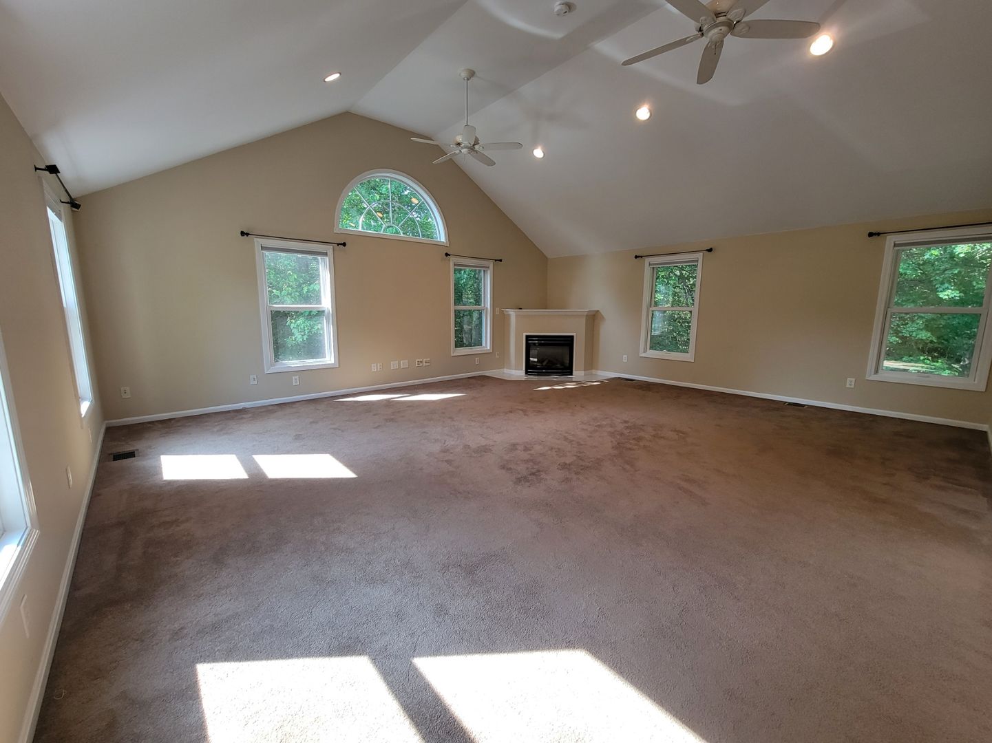 Litchfield House: 29 Greenwich Rd